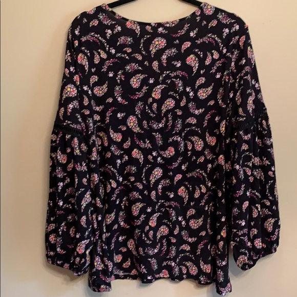 Old Navy Black Boho top with Pink pattern - Picture 5 of 6